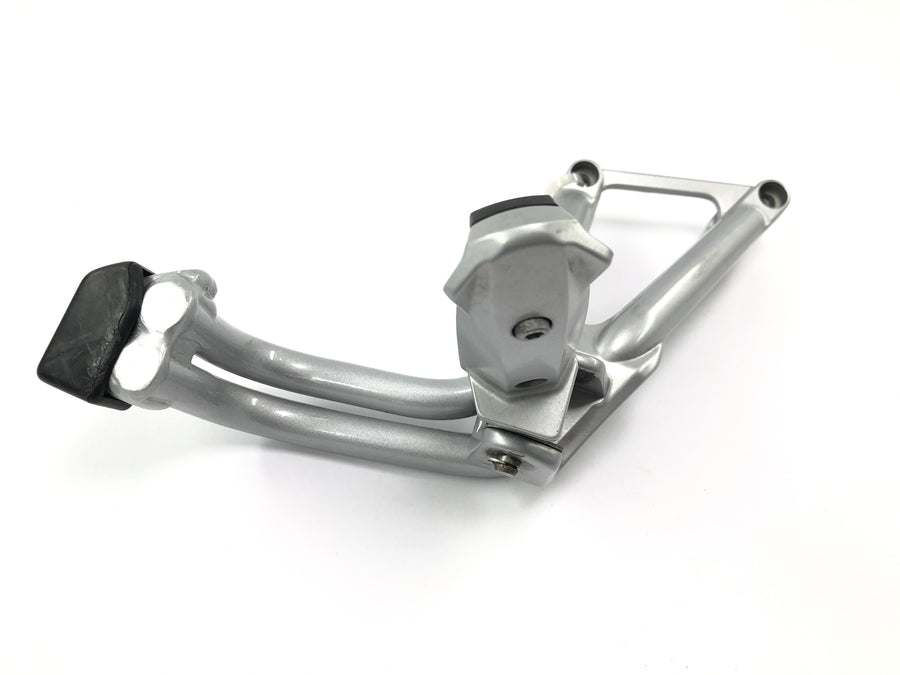 BMW R 1100 S R2S [2000] - passasjer fotstøtte med holder på høyre side