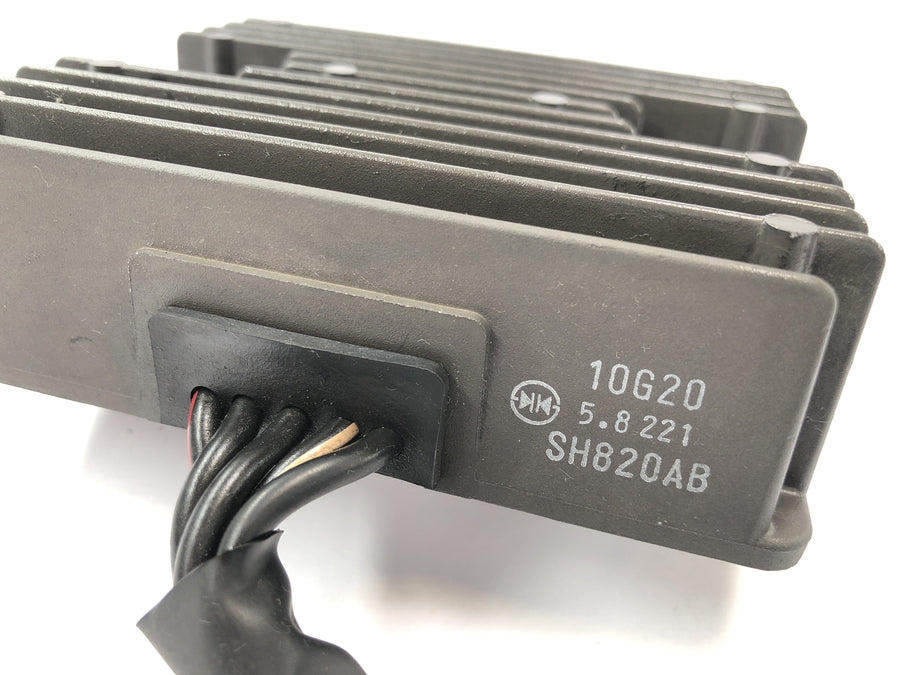 Suzuki VZ 1500 WVCU [2011] - Spenningsregulator likeretterregulator