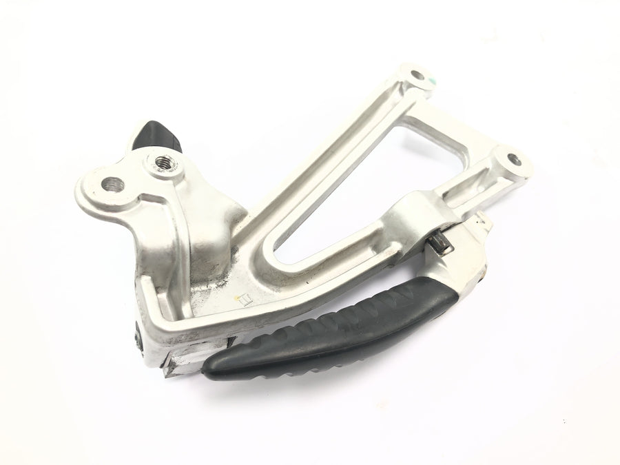Ducati ST3 S3 [2004] - passasjerfotstøtte med holder til venstre med jekkehjelp