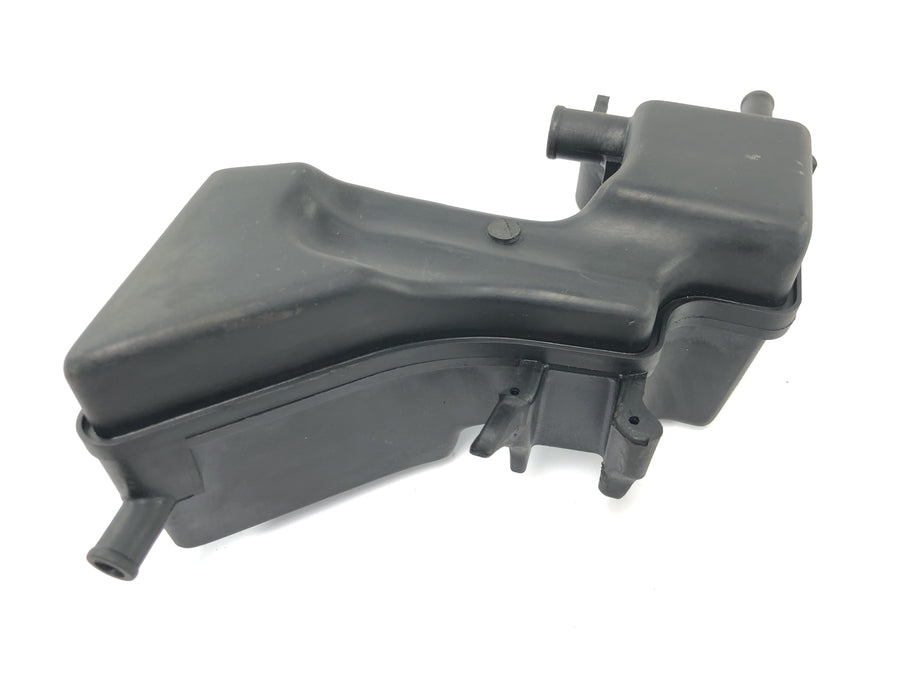 Honda ST 1100 SC26 Pan European [1990] - Tankventilasjonsventilasjonsbeholder