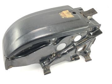 Honda GL 1000 Goldwing GL1 [1978] - HANSK RUMMARTMENT TANK RASKERE Holder tank kledningsholder