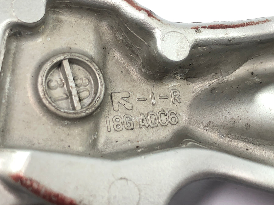 Suzuki GSX R 1000 WVBZ K3 [2003] - passasjer fotstøtter med brakett venstre og høyre par