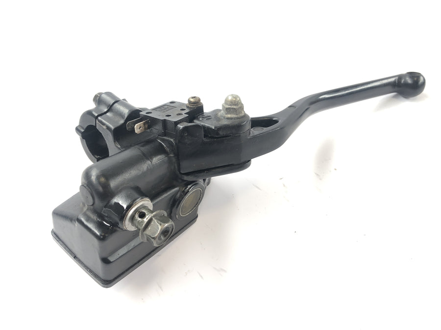 Honda XBR 500 PC15 [1989] - Bremsespakbremsemontering på høyre hovedbremsesylinder
