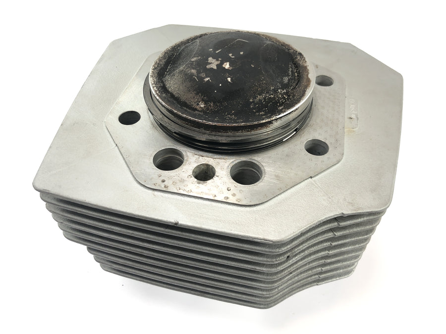 Moto Guzzi V11 Sport [1999] - sylinder med stempel til venstre
