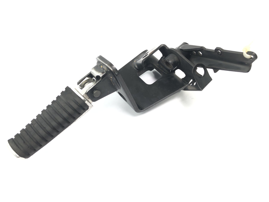 Suzuki VZ 1500 WVCU [2011] - Førerfotstøtte høyre Førerfotstøtte med holder