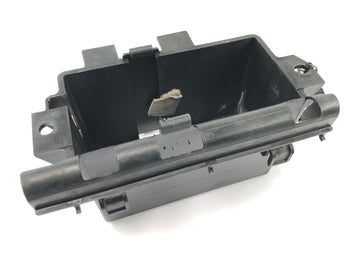 Yamaha XV 1600 Wild Star VP08 [2002] - Batteriboks batteriholder batterirom - 0