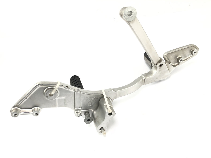 Moto Guzzi Stelvio 1200 4V [2009] - Foot Rest System til høyre med fotstøtter