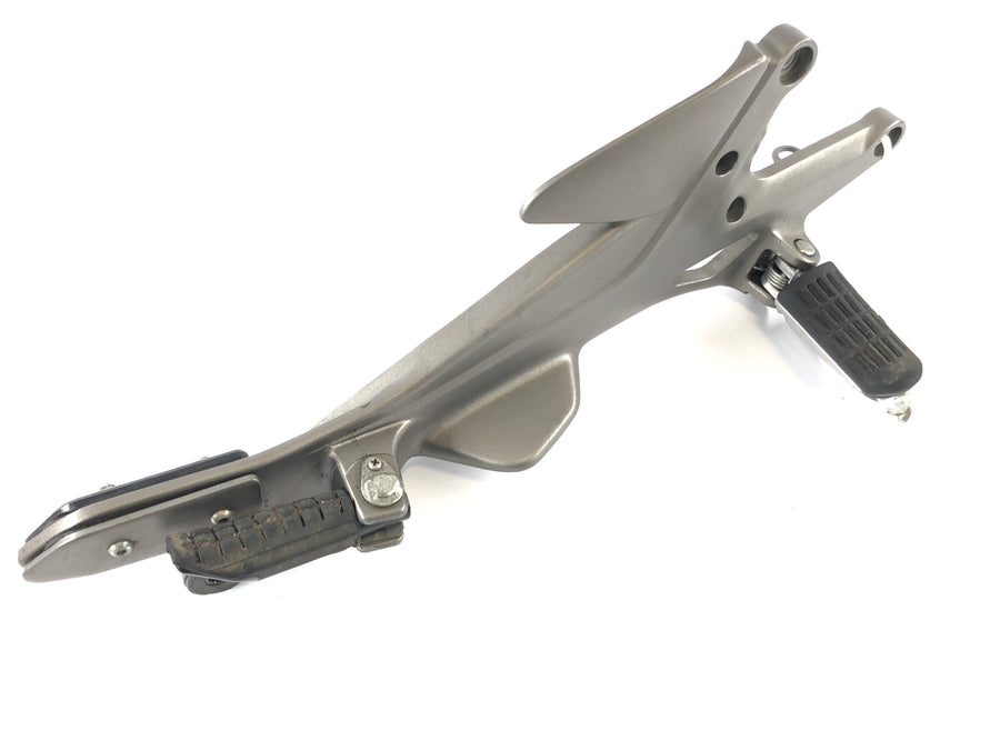 Honda CBF 1000 A SC58 [2006] - Fotstøtteplate til høyre