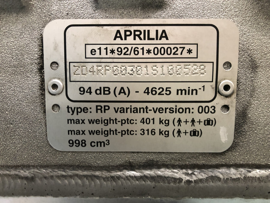 Aprilia RSV 1000 RP Mille [2001] - ramme med papirer