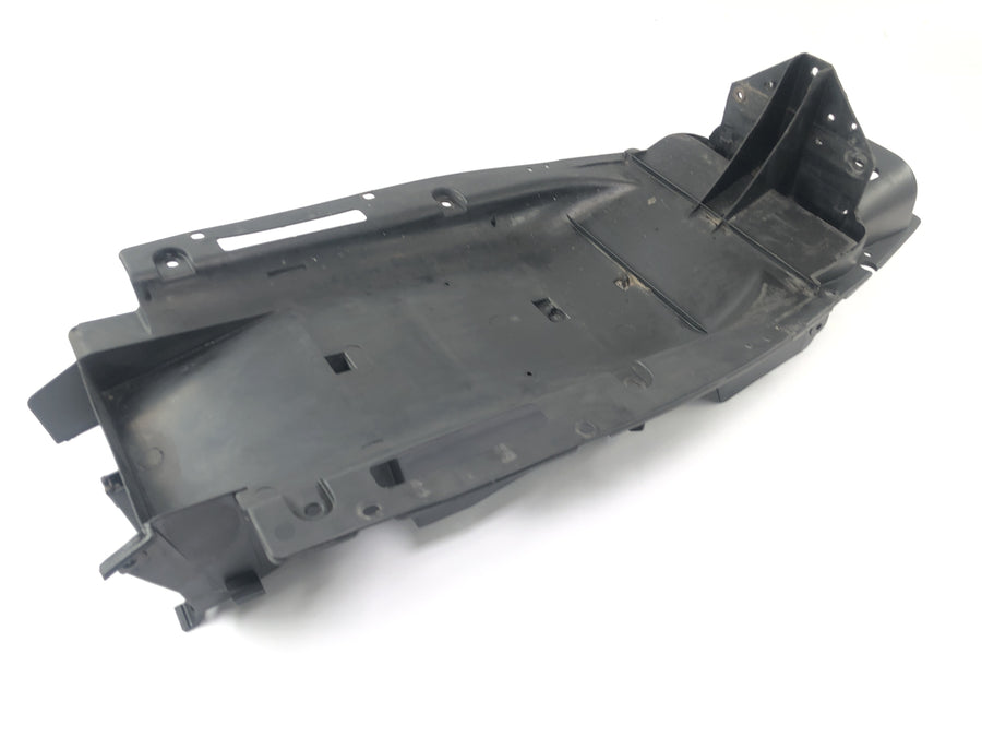 Yamaha YZF R1 RN01 [1998] - forkledning av bakre undercovering