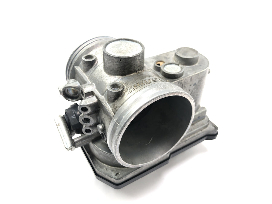 KTM Duke 690 A3 [2012] - Gassventilinjeksjonssystem gasshus
