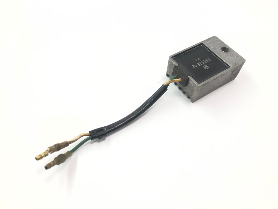 Honda XL 600 R PD03 [1986] - Spenningsregulator regulator likeretter