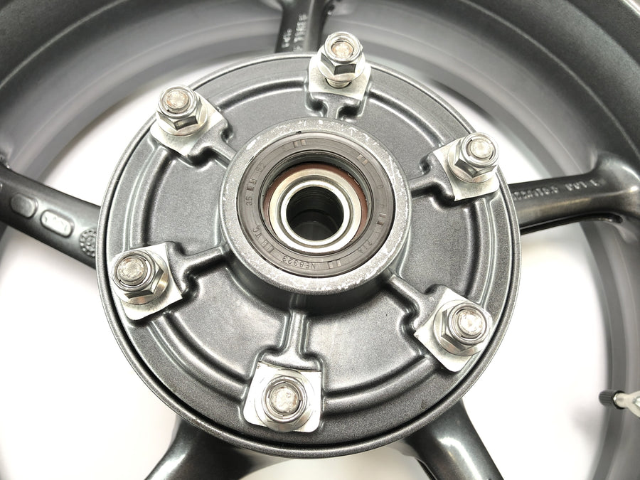 Triumph Street Triple R 675 D67LD [2010] - Hinterrad Rim Wheel Rad Dekk 5.5x17 "