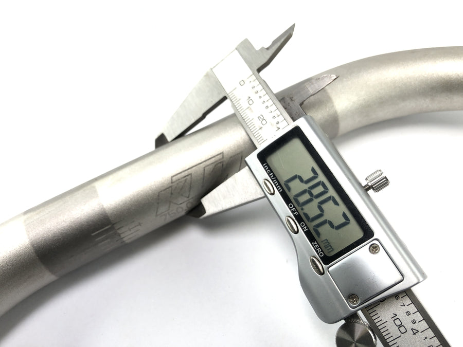 KTM 690 SM Prestige [2007] - Styret Rod Styrestang Styret 28mm sølv