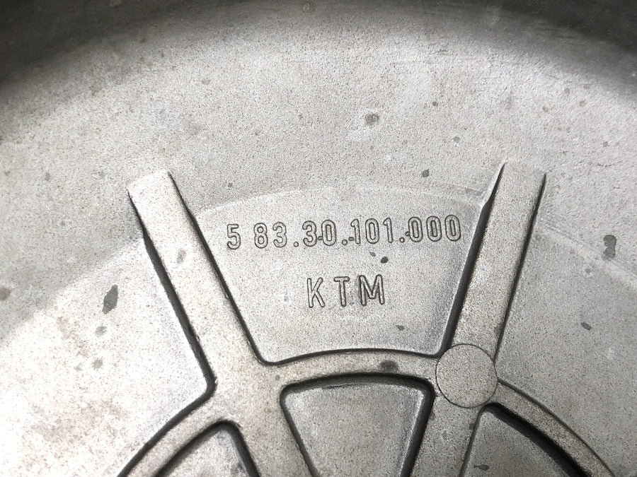 KTM 640 LC4 EGS [1999] - Clutchdeksel motordeksel sidedeksel høyre