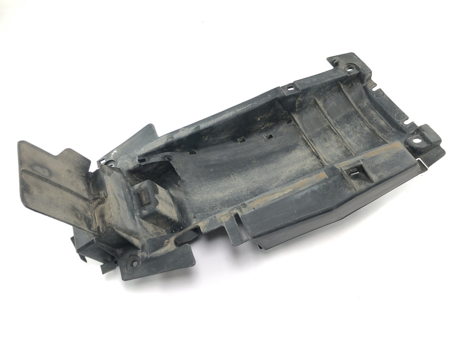 Honda NSR 125 JC20 [1991] - Bakhjulsdeksel bakhjulsskjerm innerpanel