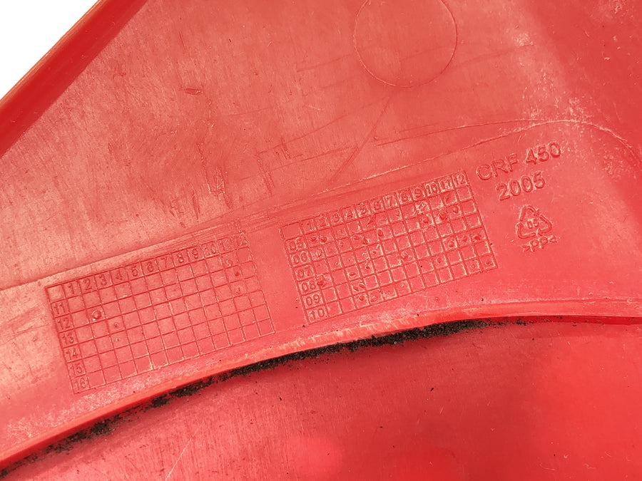 Honda CRF 450 R [2007] - Tankkledning høyre sidepanel plastrød
