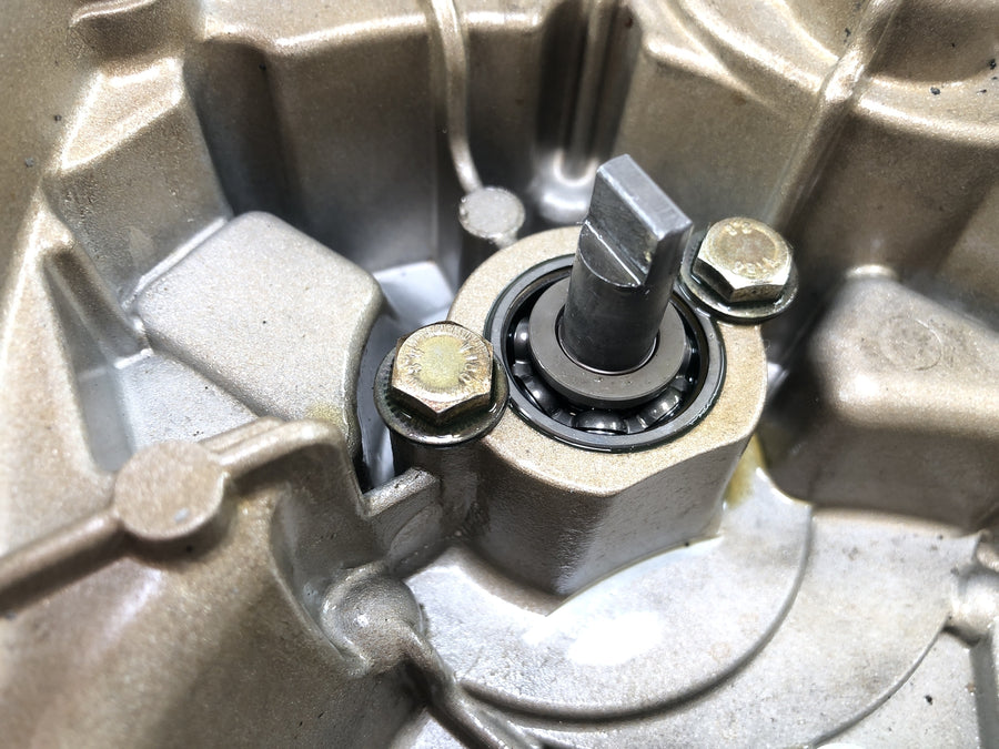 Ducati 999 H4 [2003] - Generator dekker motor lokk vannpumpehus med vannpumpehjul