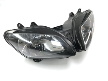 Yamaha YZF R1 RN09 [2003] - frontlys dobbeltlys foran lysbelysning