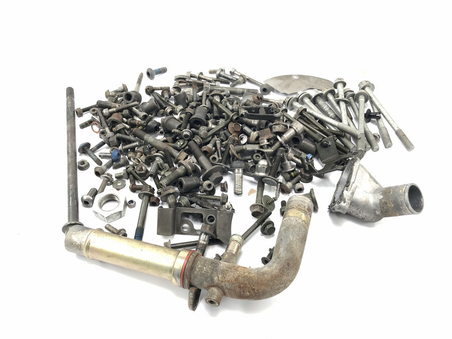 Yamaha YZF R1 RN09 [2003] - Skruer Restdeler er bunt