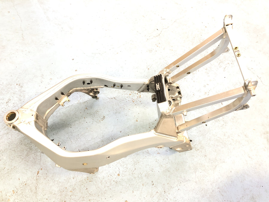 Yamaha YZF 750 R 4HN [1995] - ramme med papirer
