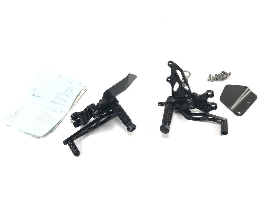 Suzuki GSX R 1000 WVB6 K6 [2006] - Gilles Tooling fotstøttesystem med førerfotstøtterapport