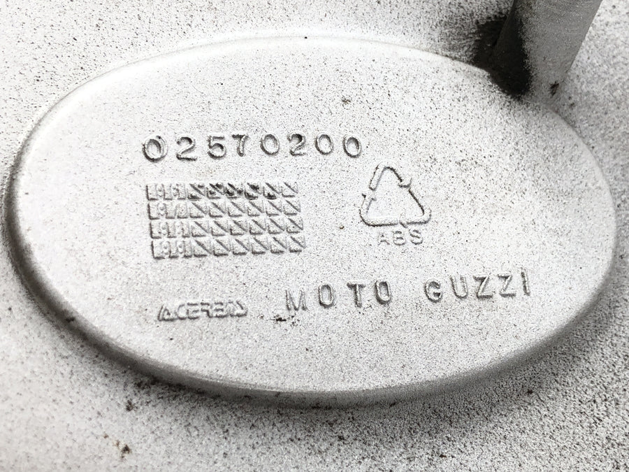 Moto Guzzi V10 Centauro [1998] - Sidekledning høyre sølvkåpe