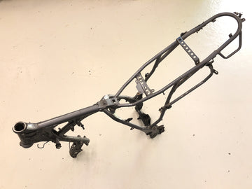 Yamaha TT 600 E 4GV [1995] - Ramme hovedramme med papirer