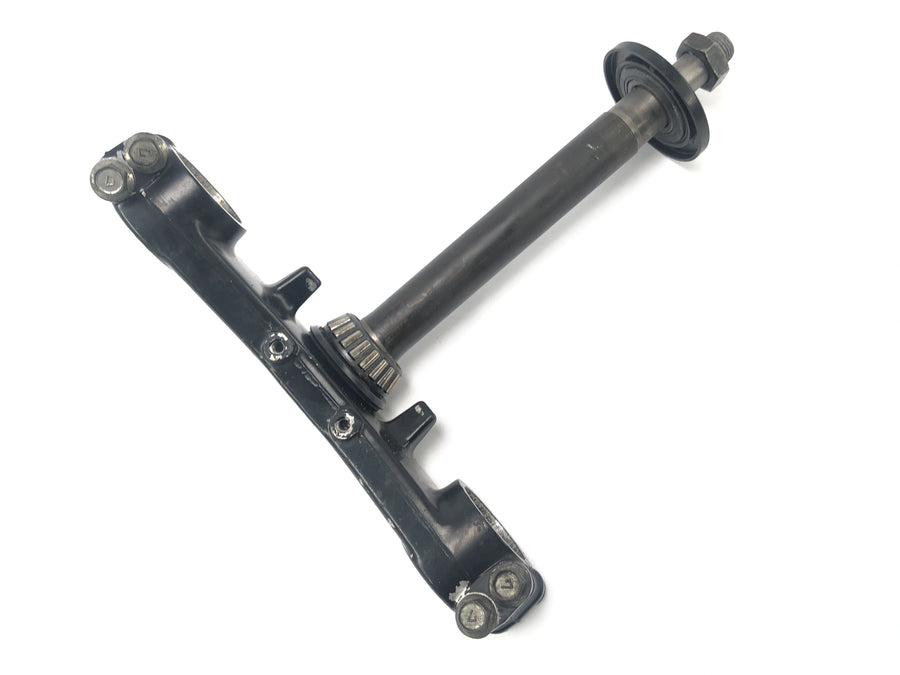 Kawasaki ZX -10 ZXT00B [1990] - Fork Bridge nedenfor