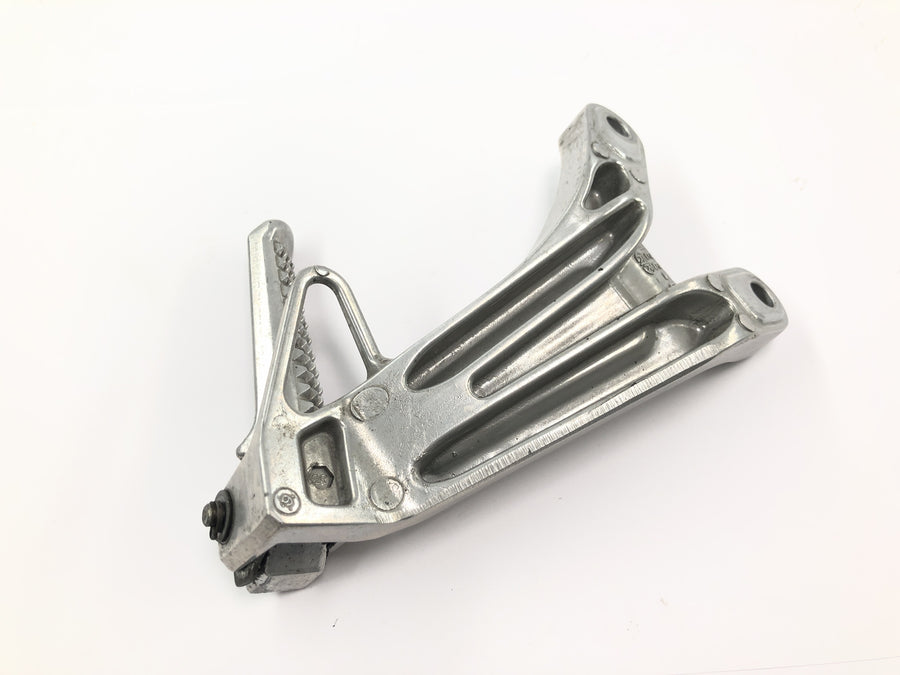 Honda CBR 600 RR PC37 [2004] - Passasjer fotstøtte venstre