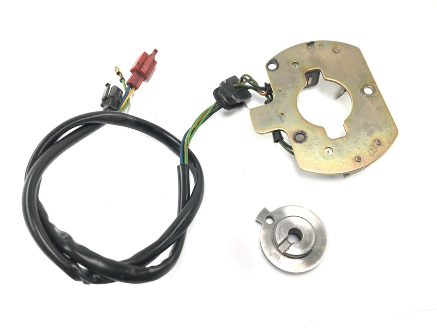 Suzuki GSX R 1100 GU74C [1987] - Pickup sensor plate pulsgenerator tenning sensor tenning