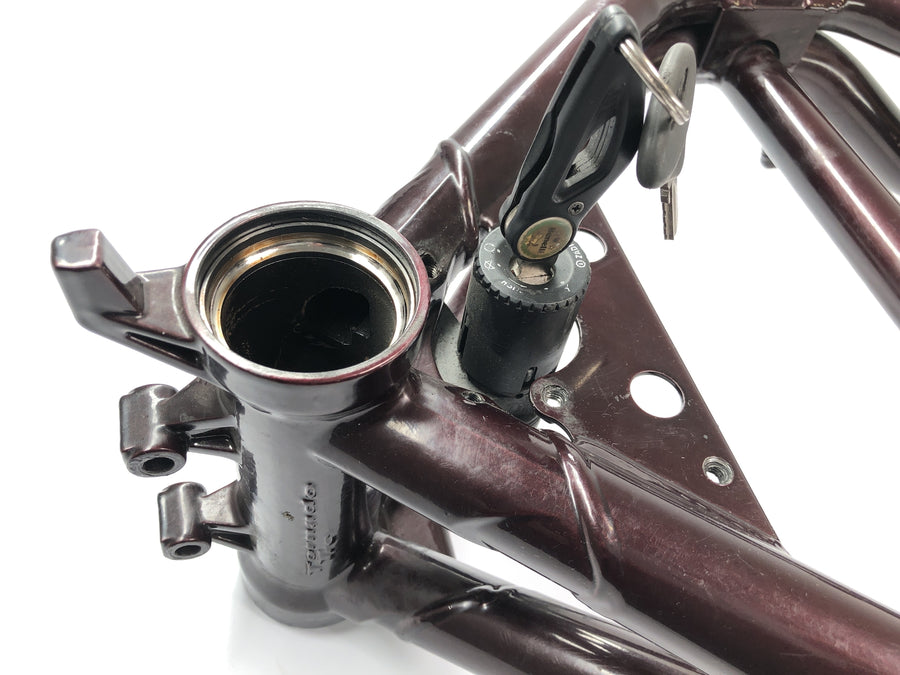 Benelli TNT 1130 [2009] - Ramme med papirer