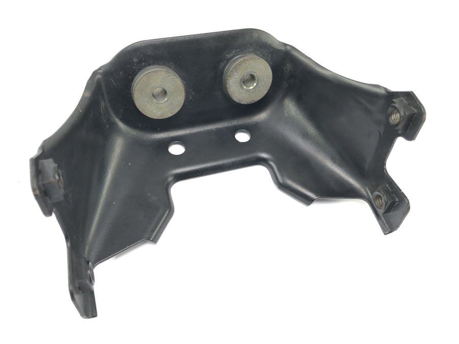 Triumph Daytona 900 T300 [1993] - Tank Bracket Fastening Bracket Rubber Cover