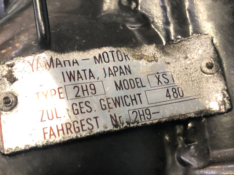 Yamaha XS 1100 2H9 [1978] - Ramme med papirer