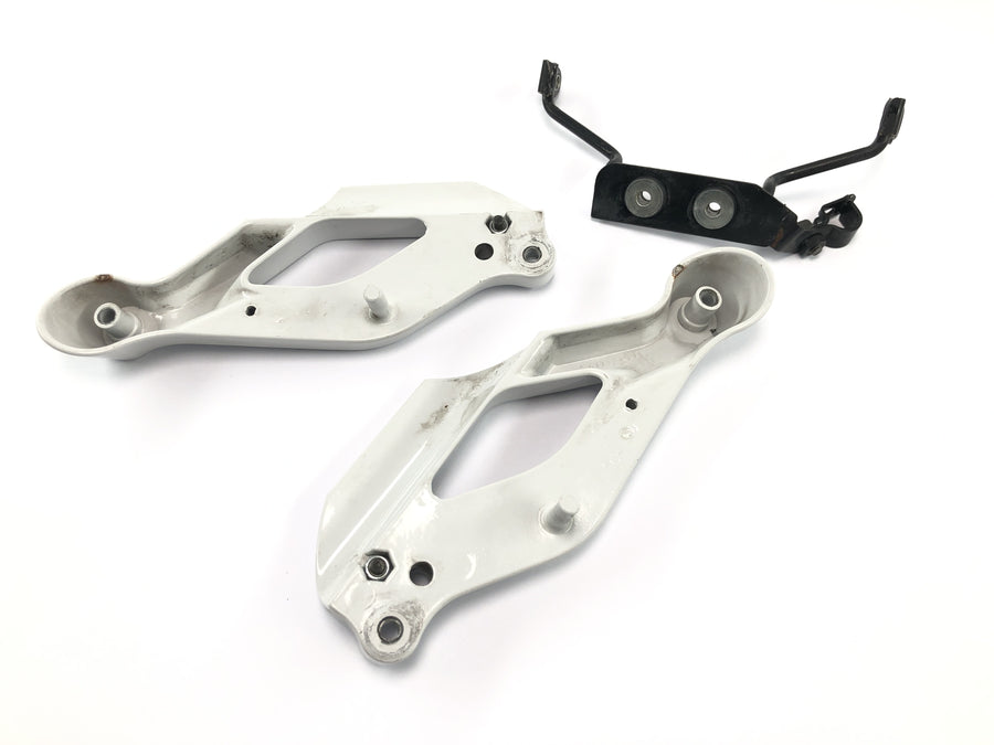 Yamaha MT 03 RM02 [2007] - Lampeholder frontlysfeste
