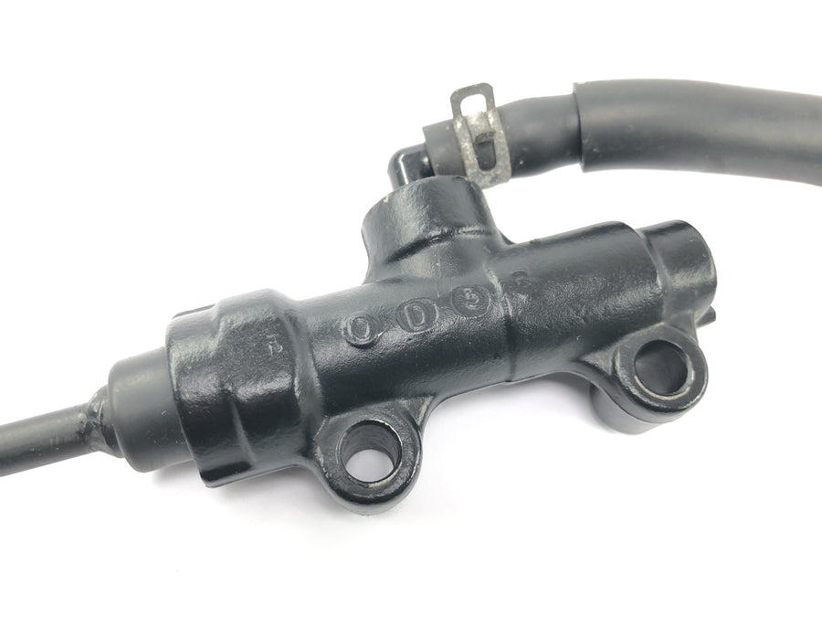 Triumph Bonneville T100 986MF [2012] - Bakre bremsesylinder Hovedsylinder bremsepumpe bak