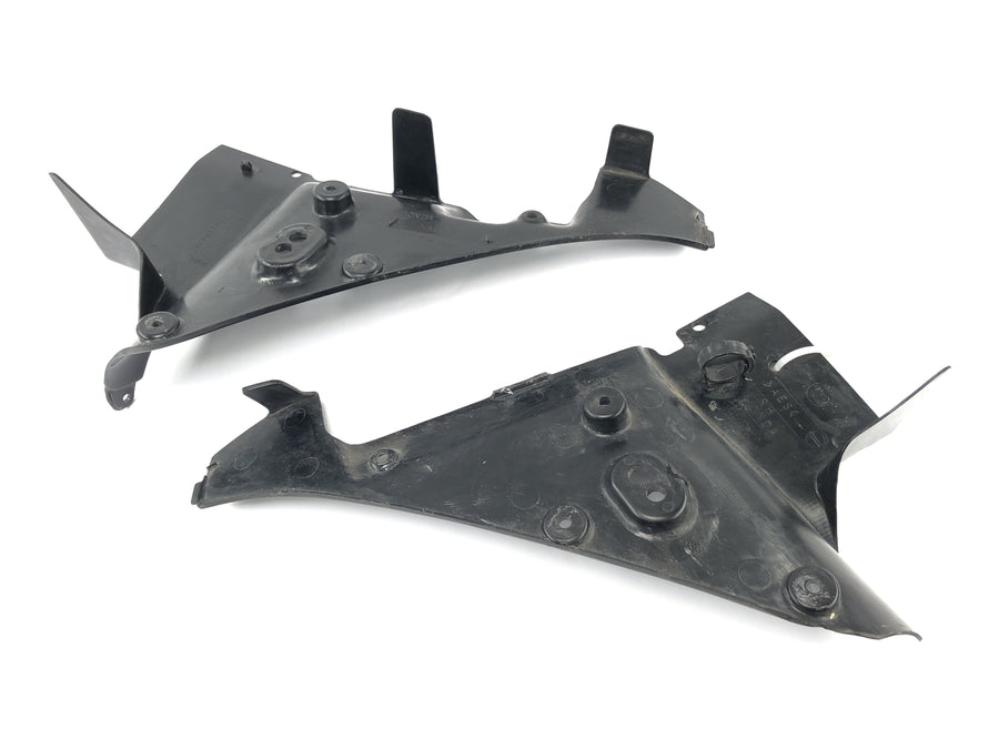 Honda CBR 900 RR SC28 [1994] - Interiørkledning Side Cladding Cover Cover Cover Couple