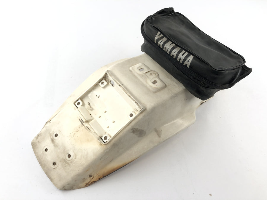 Yamaha TT 600 59x [1986] - Fagle Wing bak med en verktøylomme