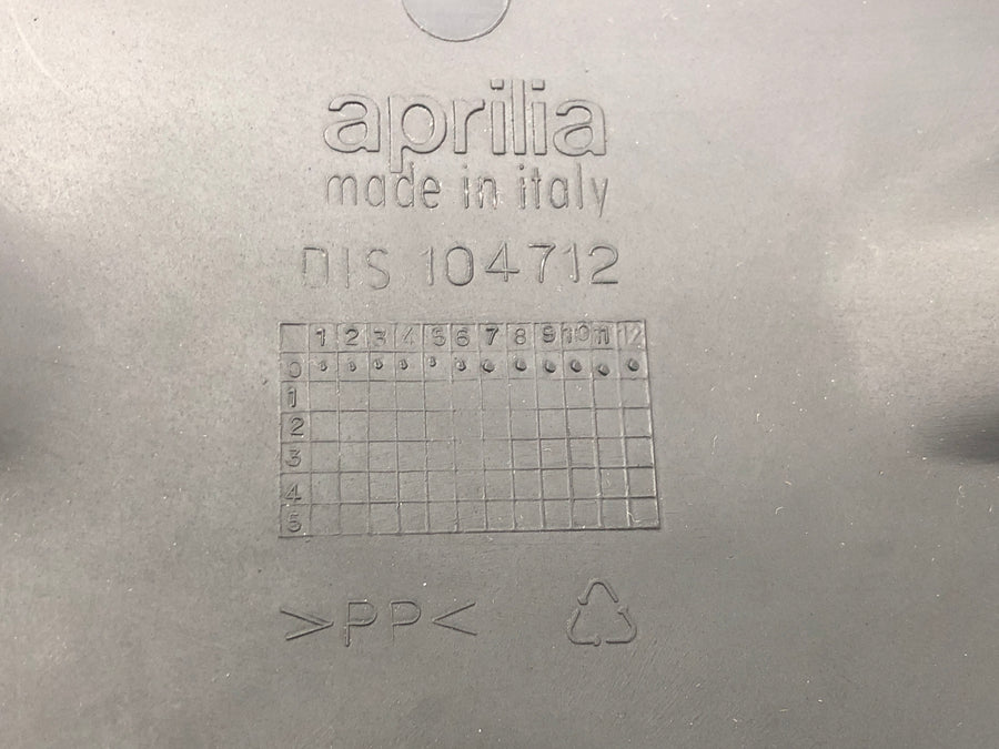 Aprilia RSV 1000 RP Mille [2001] - Cockpit kåpe, speedometer kåpe