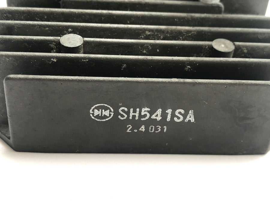 KTM Duke 690 A3 [2012] - Spenningsregulator likeretter regulator ladeelektronikk SH541SA