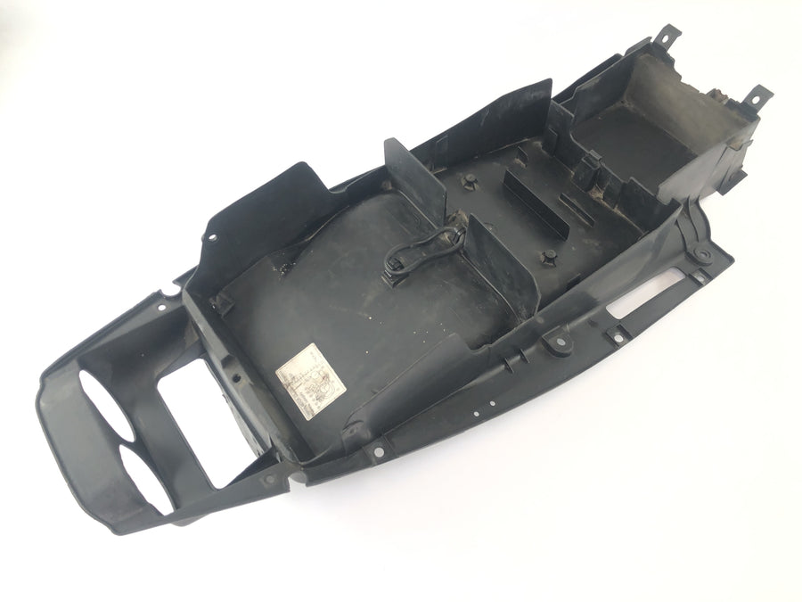 Yamaha YZF R1 RN01 [1998] - forkledning av bakre undercovering