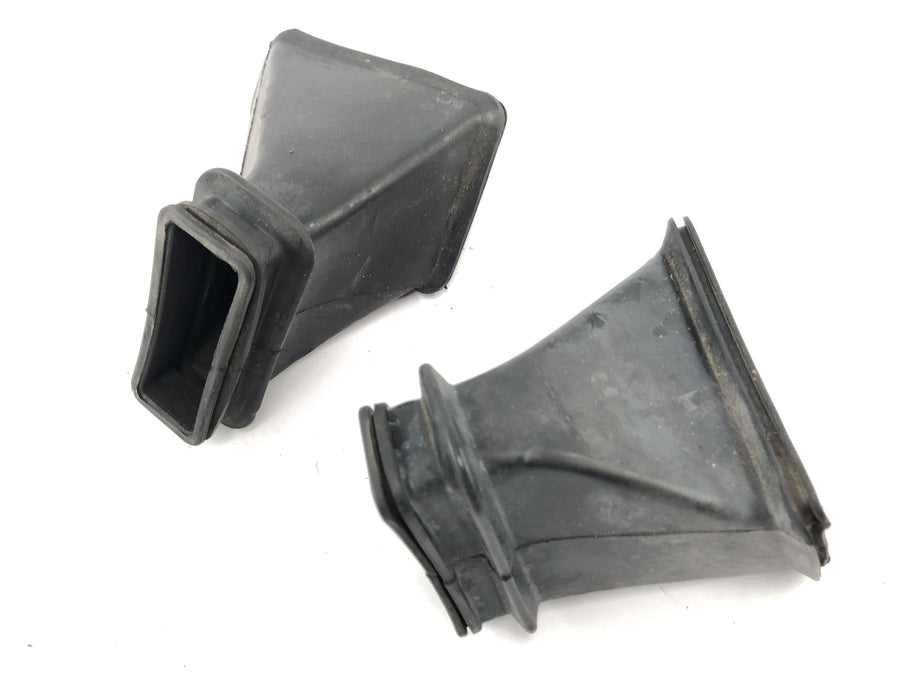 Honda GL 500 Silversching PC02 [1982] - Airbox Connector Intake in Rubber Slanger
