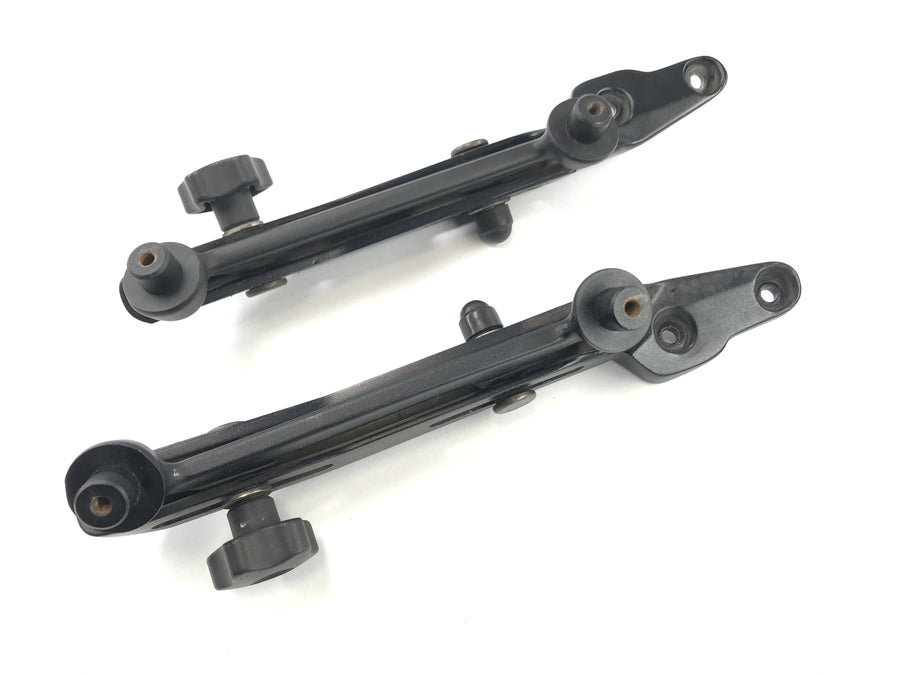 Moto Guzzi Stelvio 1200 4V [2009] - Frontrute Bracket Height Justering Windshield