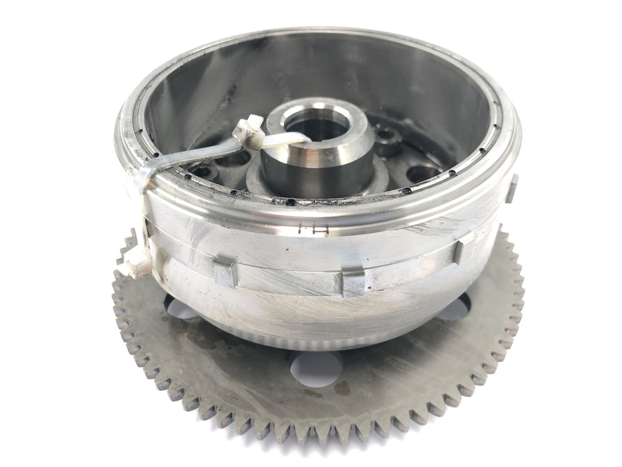 Yamaha MT 03 RM02 [2007] - Svinghjul med starter frihjul frihjul starter starter clutch gear