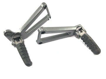 Cagiva Planet 125 [1998] - Passasjer fotstøtter med holder for bakre passasjer fotstøtte holder par - 0