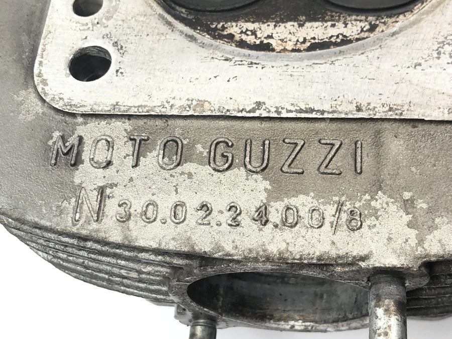 Moto Guzzi V10 Centauro [1998] - sylinderhode venstre ventilhode