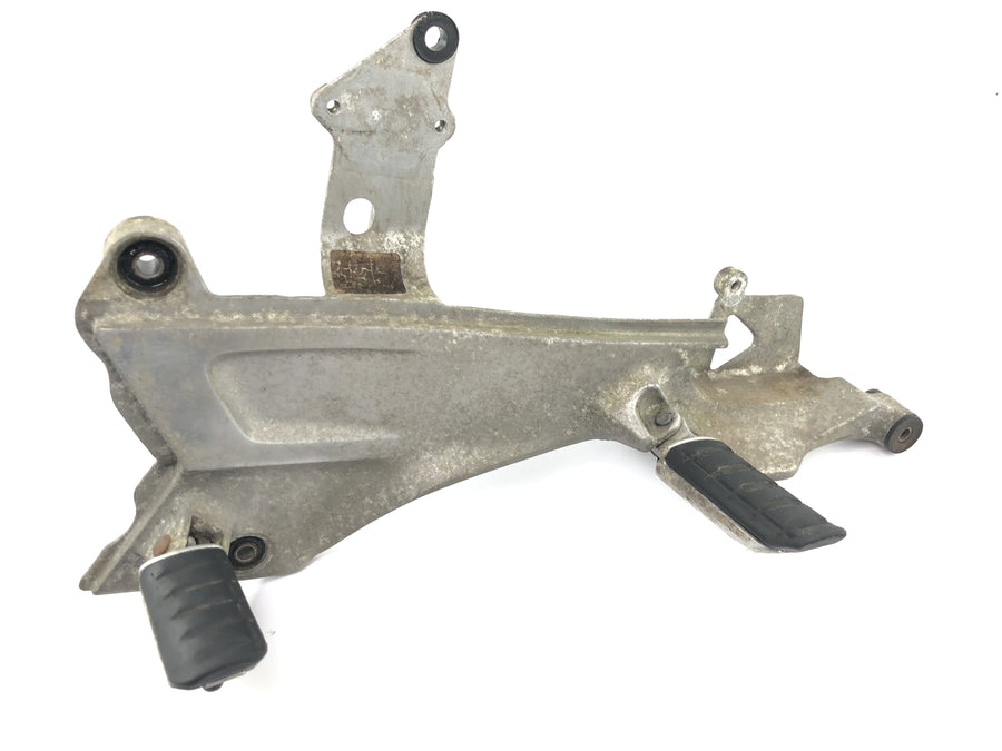 Honda ST 1100 SC26 Pan European [1990] - Fotstøttesystem venstre fotstøtteholder