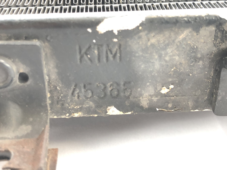 Triumph Tiger 955i 709EN [2003] - Radiator vannkjøler kjølesystem