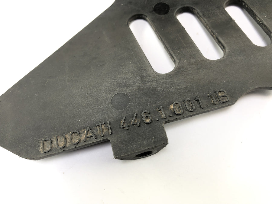 Ducati 900 SS [1991] - Kjedebeskyttelse