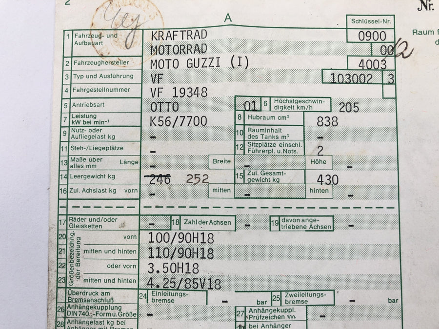 Moto Guzzi 850 Le Mans 3 VF [1986] - Ramme med papirer